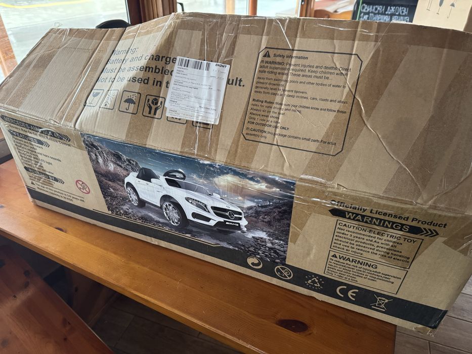 Децка електрическа кола