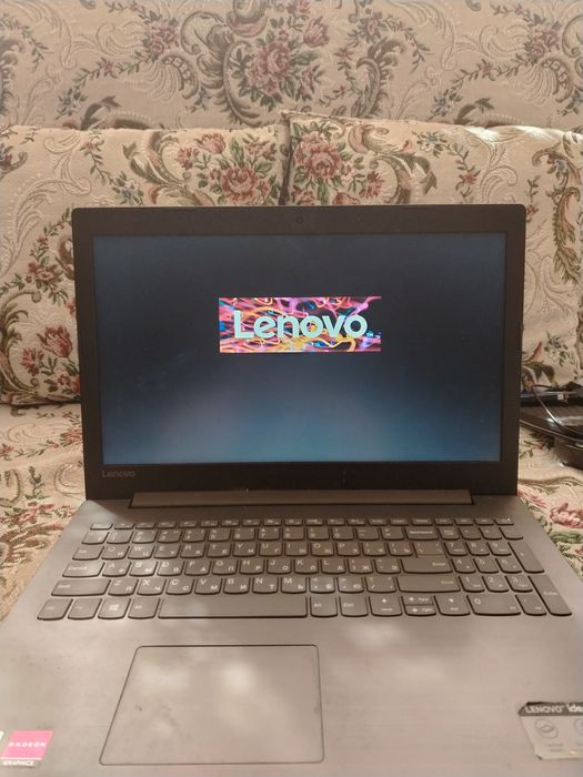 Продается б/у ноутбук