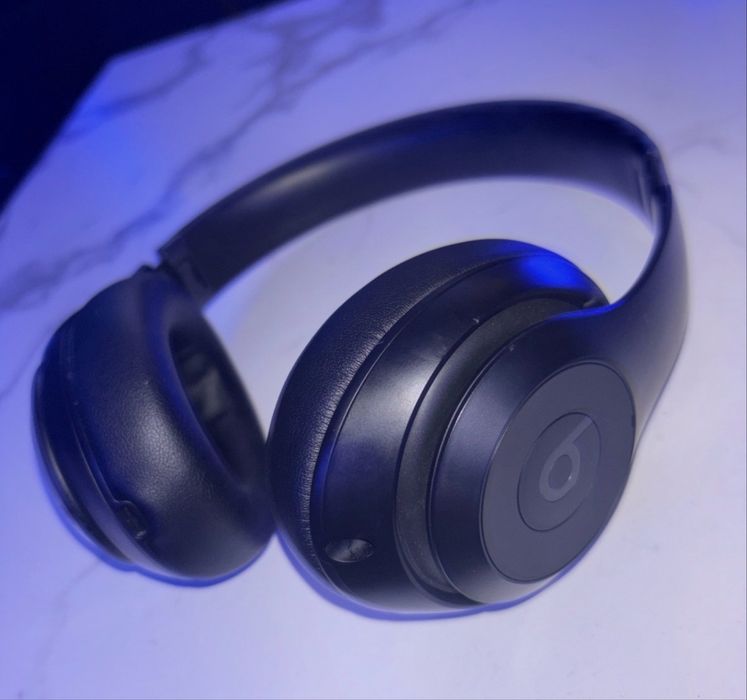 Срочно Beats studio 3 оригинал