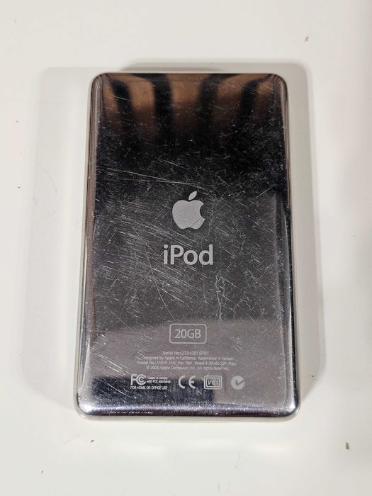 Apple Ipod gen 3  a1040 20GB