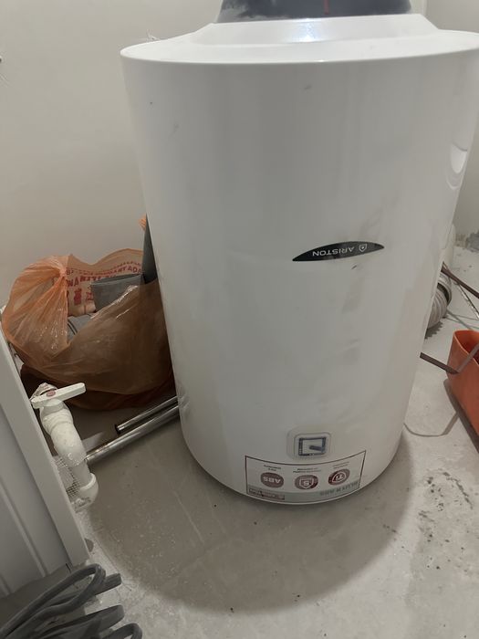 Продам титан водонагреватель 80 литров