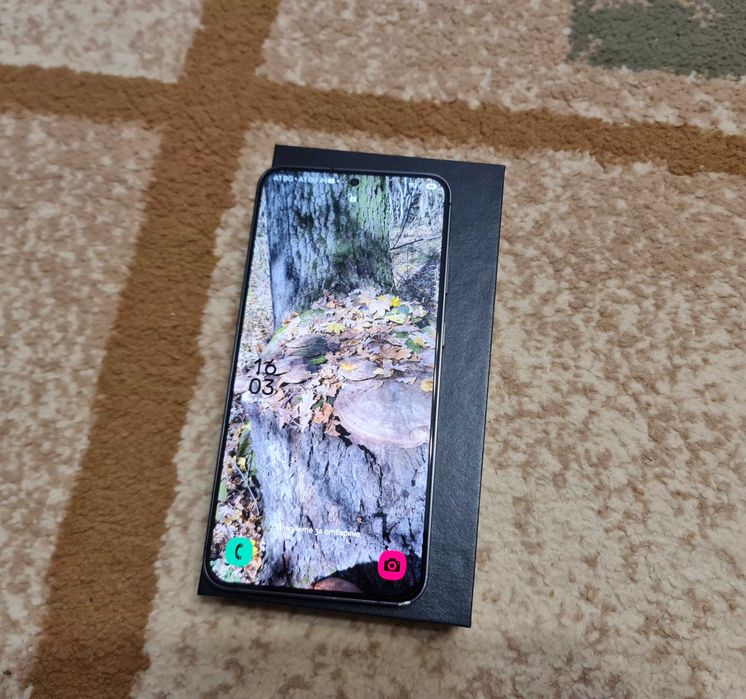 Телефон Samsung S24+