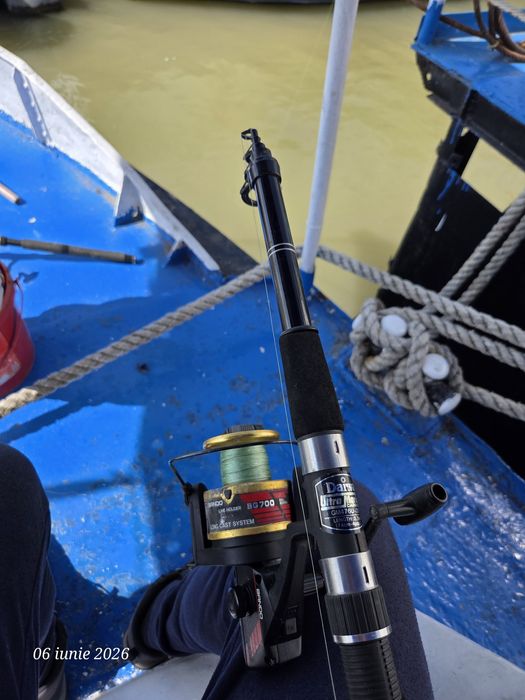 Lanseta carbon telescopica Daiwa + mulineta, ieftin