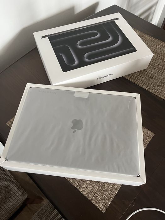 Apple MacBook Pro 16″ M1 Max / 32GB / 1TB SSD