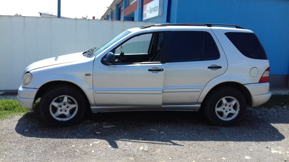 Dezmembrari  Mercedes-Benz ML / M-CLASS (W163)  1998  > 2005 ML 270 C