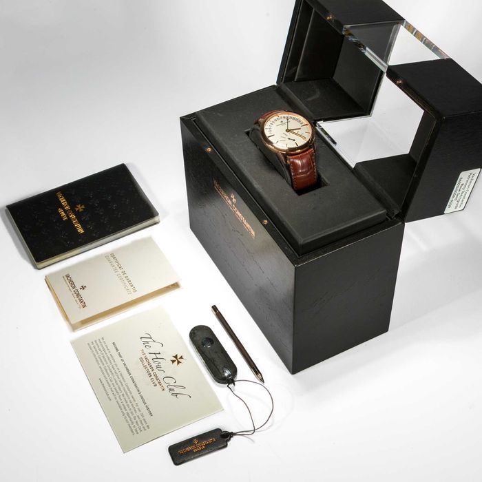 Vacheron Constantin Patrimony Retrograde Day-Date 42.5mm 86020/000R-9239 Rose Gold