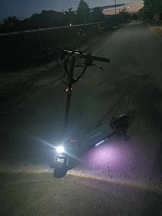 Vând trotineta electrica hitway h5 pro