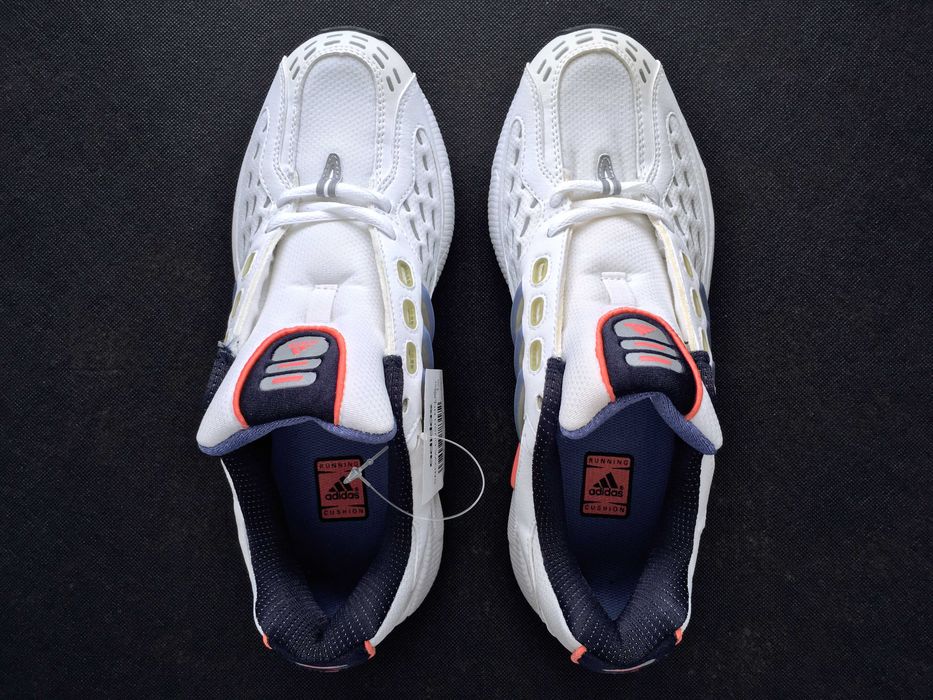 VINTAGE 2001 ADIDAS® SUPERNOVA CUSH NU W Runners — 9½/8½ (26.5)