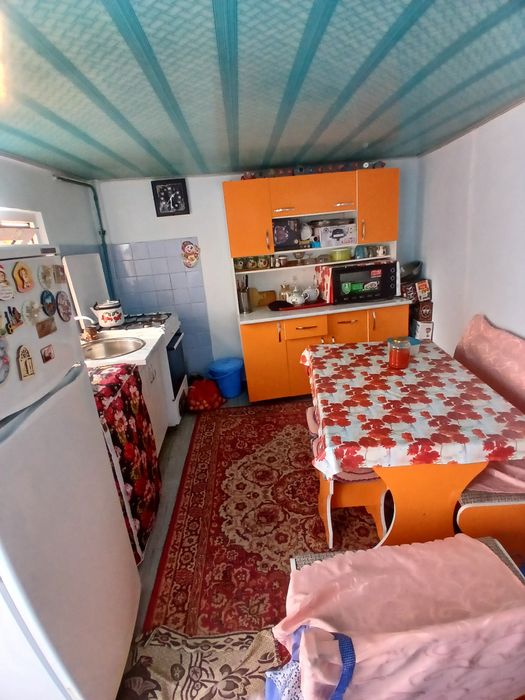 Ховли сотилади Навои