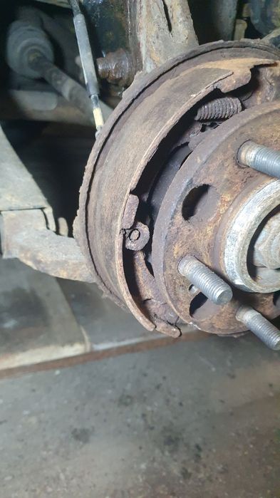 Продам тормозные колодки