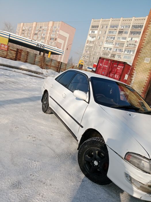 Продам машину Toyota