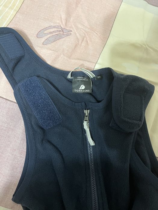 Продам детскую верхнюю одежду