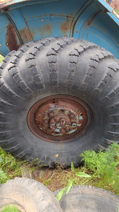 Трактор ЮМЗ задняя часть