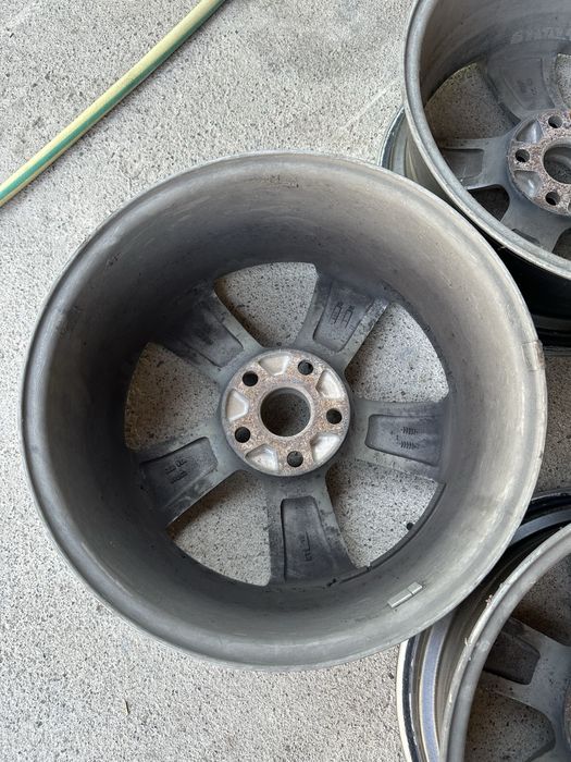 Диск Lexus GS R17