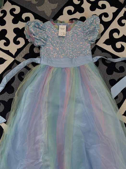 Вечерный платье продаётся