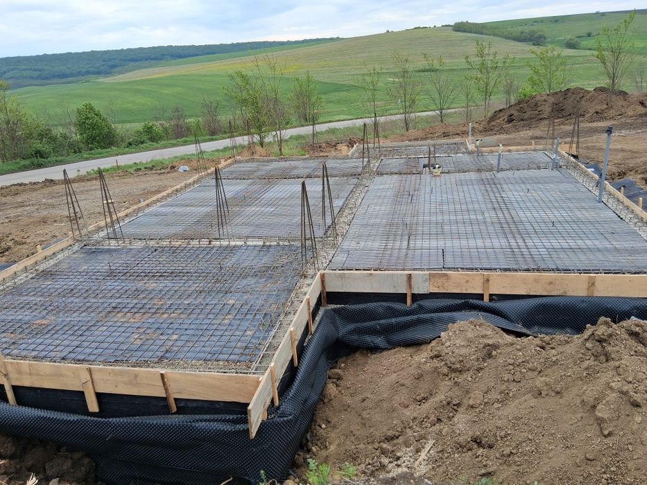 Executam case la rosu sau la cheie