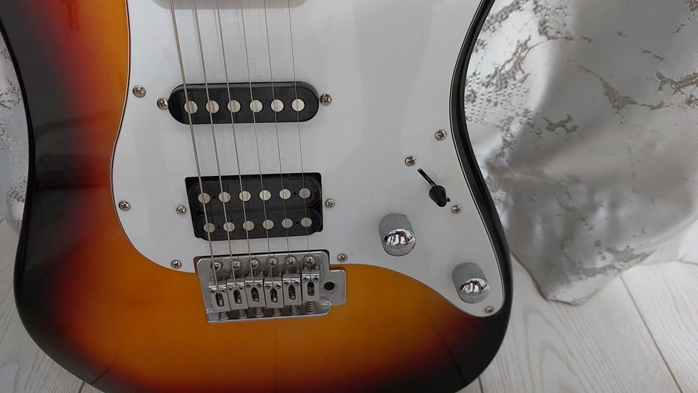 электро гитара  Aria Pro II STO-series.