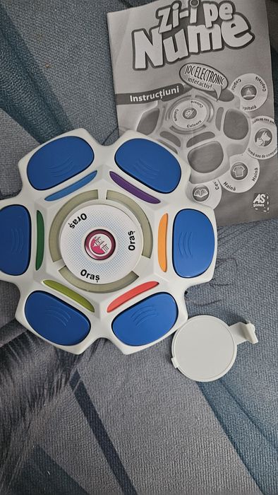 Vând pachet de 5 jocuri educative și distractive pentru copii peste