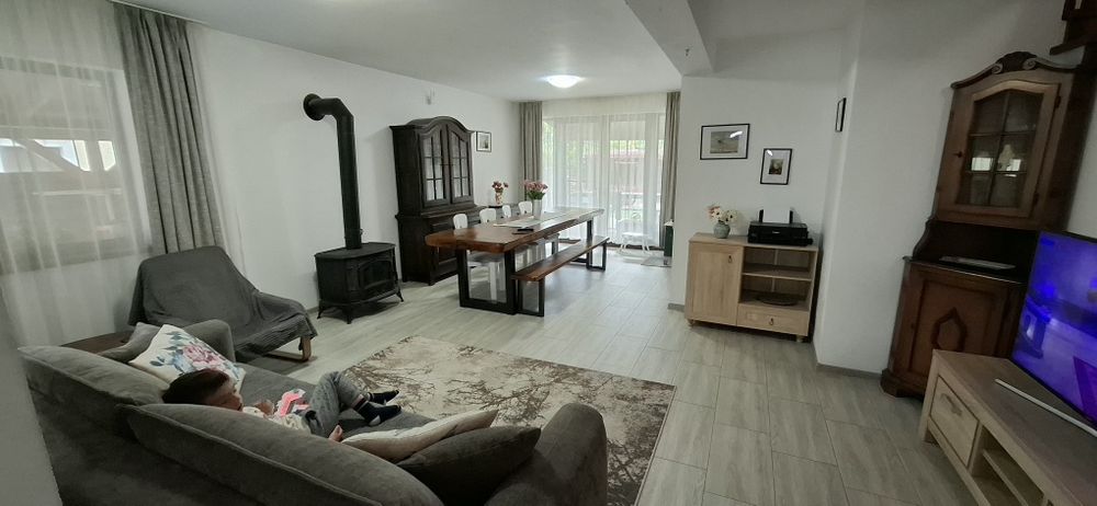 Proprietar  vand duplex de 162m2 utili , complet mobilat si utilat. Mosnita Noua cartier Europa la 2 min de strada principala si Centura de Sud