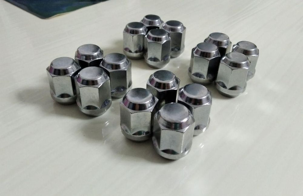 Комплект заводских гаек для дисков Gentra / Lacetti / Epica.