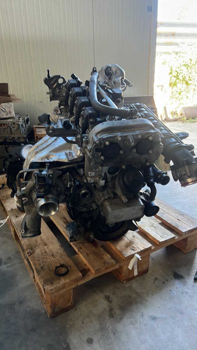 Двигател Mercedes M264.920 2.0 Turbo 255 к.с. W205 – с ремонтирана глава