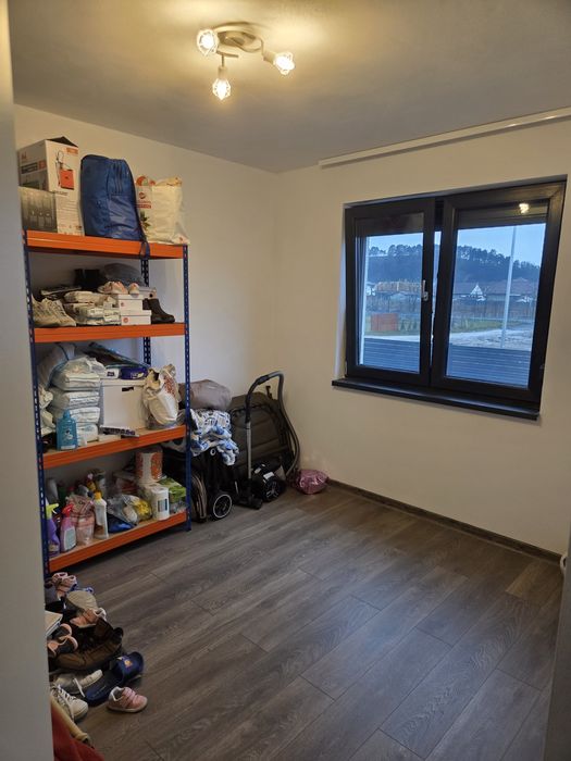 Apartament cu 3 camere Sanpetru
