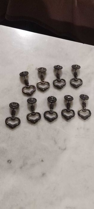 Месингови дръжки за шкаф