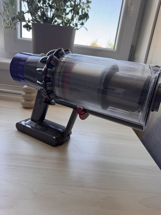 Aspirator Dyson V10