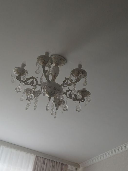 Продам люстру хорошем состоянии