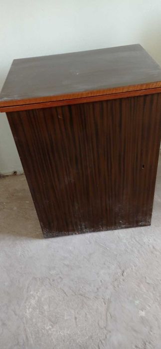 Спалня,подматрачно,матрак ,столове, електрическа шевна машина