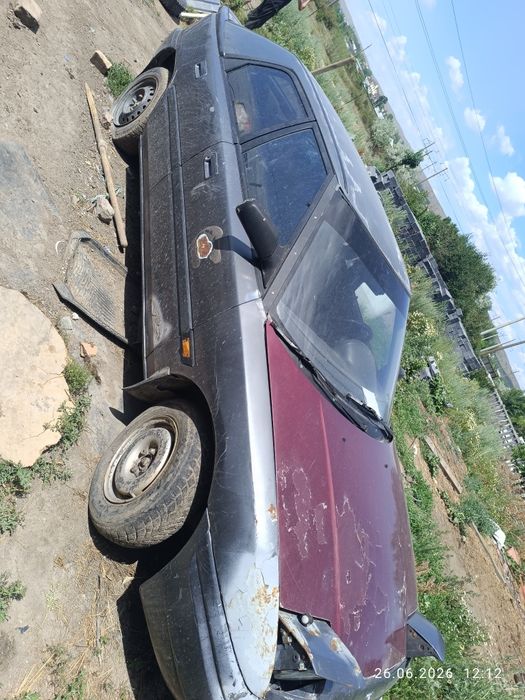 Автомобиль mazda