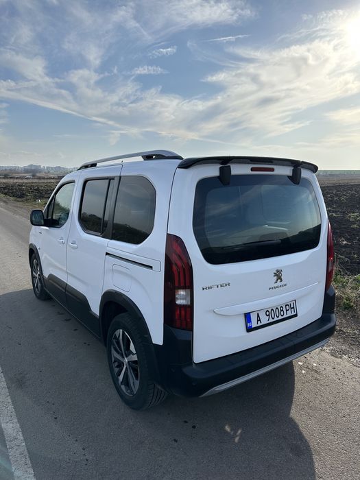 Peugeot rifter GT line 1.5 130hp