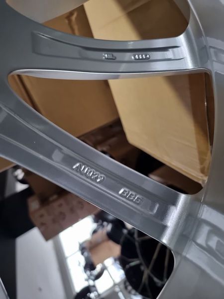 21цола Audi Rs6,Rs7,Q5 4бр Оригинални (запазени)