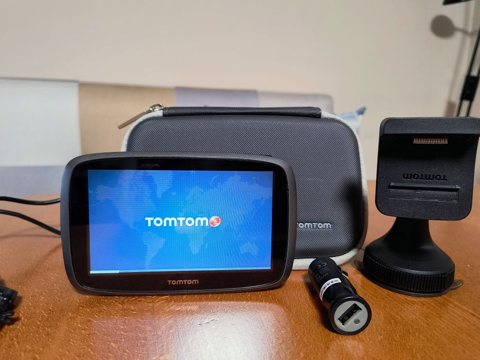 Оригинална навигация  TOMTOM GO 510 с калъф