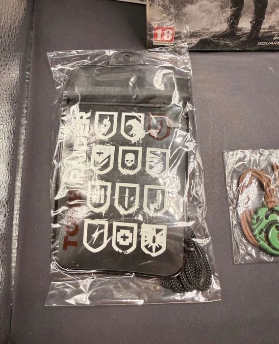 Tomb Raider xbox 360 survival edition box set