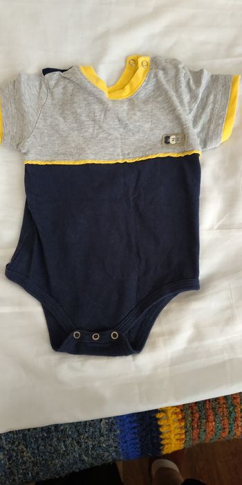 Одежда детская свитерки,кофточка боди