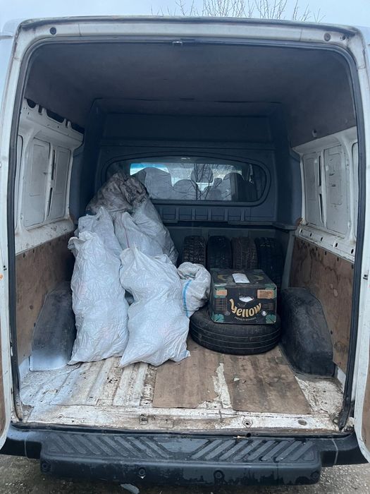 Vând Ford Transit 5+1