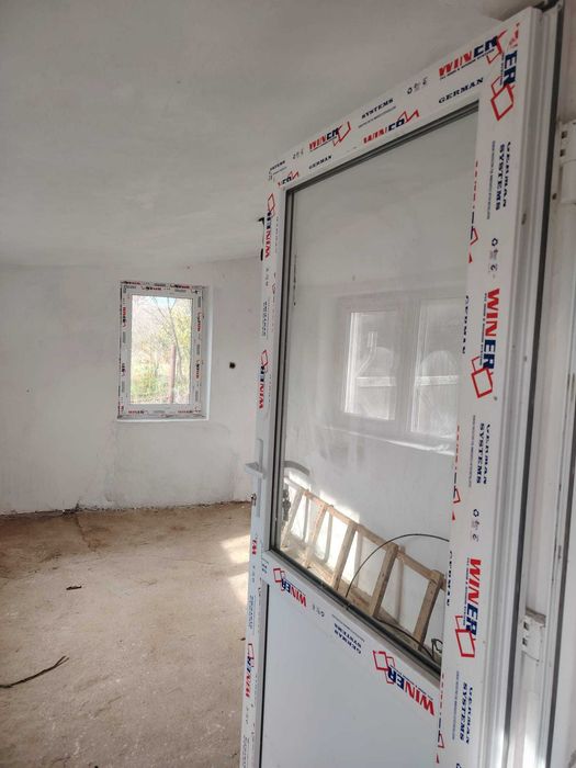 Casă de vânzare in comuna Silindia