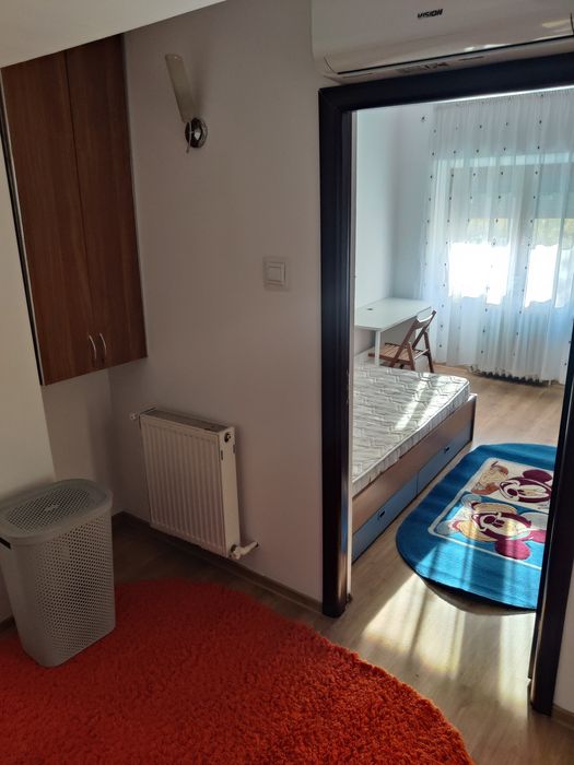 Închiriez apartament 3 camera in Târgu frumos