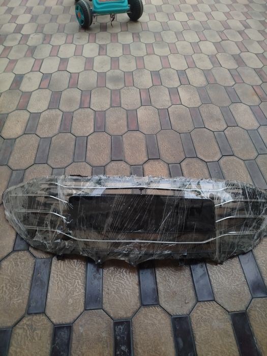 Решотка облицовка для Малибу 2 новая не пользования