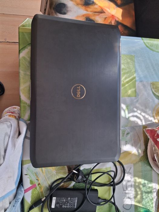 Лаптоп  DELL I 5