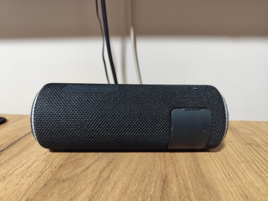 Boxa portabila Sony SRSXB21B, EXTRA BASS, LIVE SOUND, Bluetooth, NFC, Wi-Fi, Wireless Party Chain, Party Booster, Rezistenta la apa, Efect de lumini