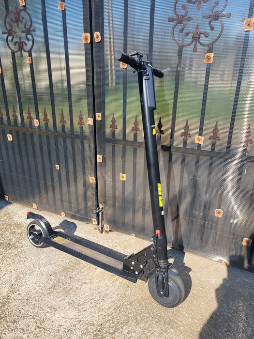 Trotinetă electrică FreeWhell