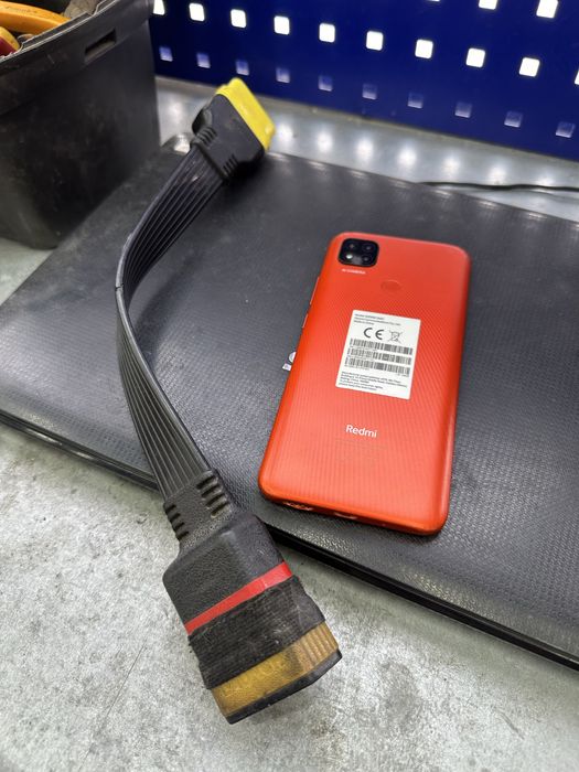 Продам мультимарочный автосканер Launch pro 3 обновляеться