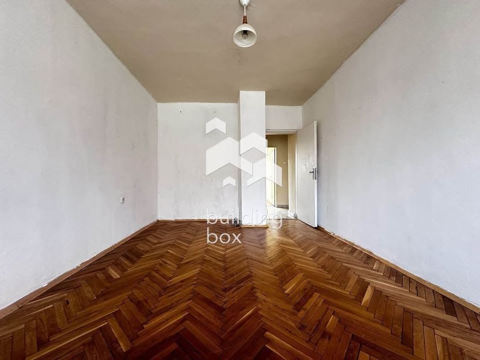 Продава се Тристаен апартамент в София, Център - 90 кв.м за 2040 €/кв.м - Снимка #7