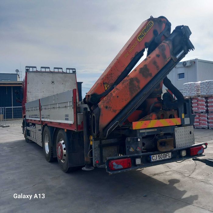 De vanzare Camion Scania cu Macara + Remorca