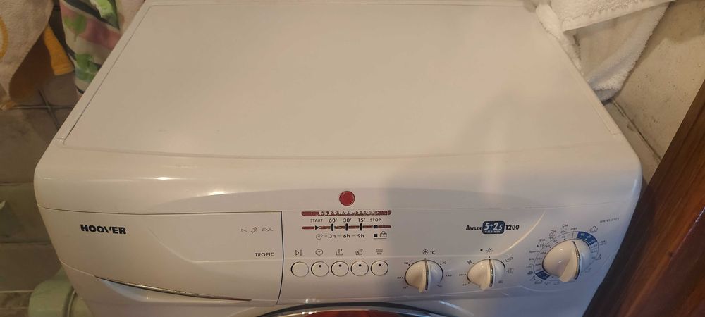 Продам стиральную машину раб.Ariston