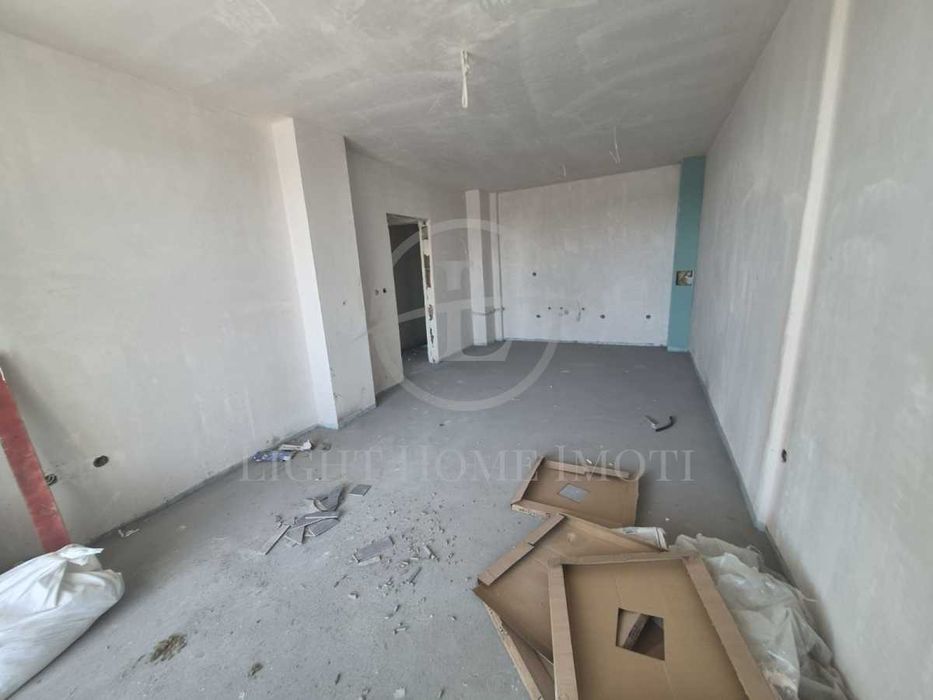 Продава се Двустаен апартамент в Пловдив, Гагарин - 72 кв.м за 769 €/кв.м - Снимка #1