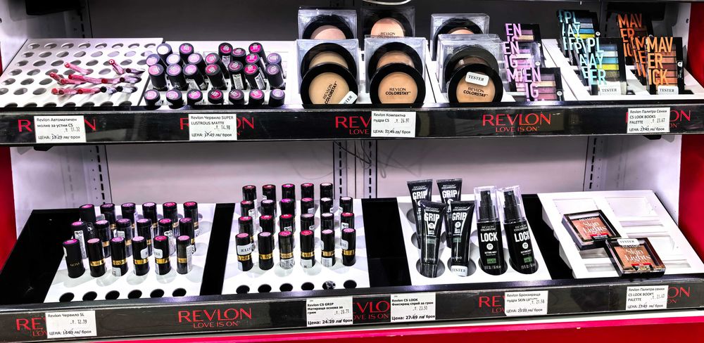 Декоративна козметика Revlon