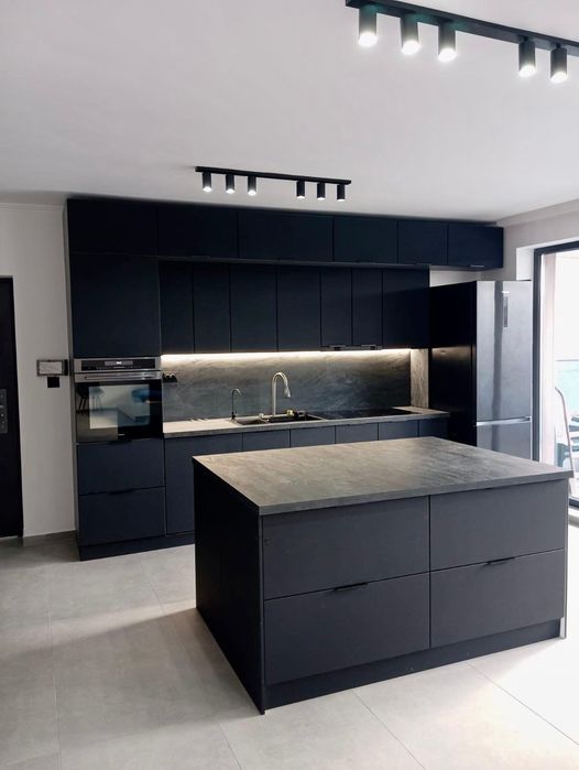 Тристаен, под наем, кв. Сарафово